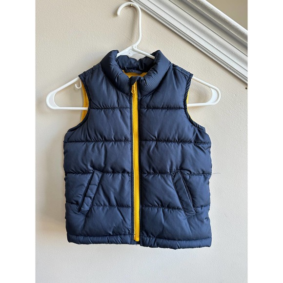 Boys 4T navy blue puffer vest - Picture 1 of 6